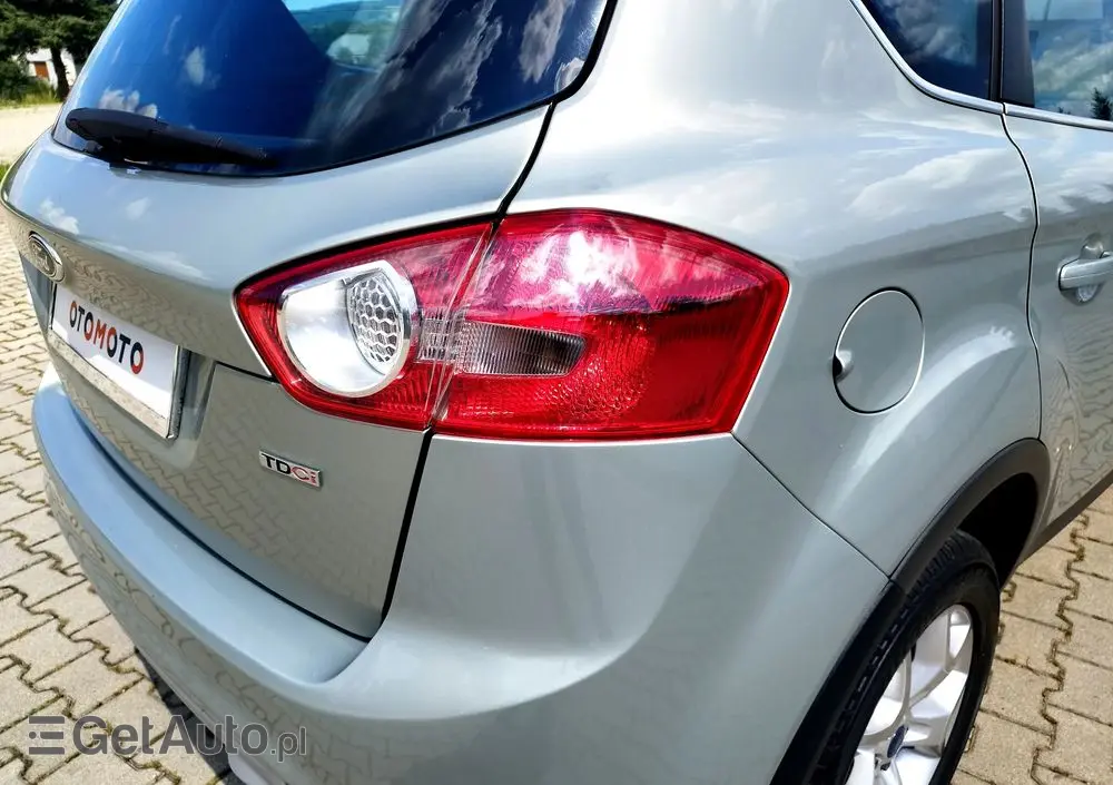 FORD Kuga 2.0 TDCi 4x4 Titanium
