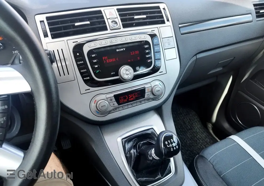 FORD Kuga 2.0 TDCi 4x4 Titanium