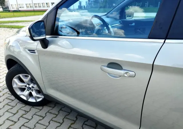 FORD Kuga 2.0 TDCi 4x4 Titanium