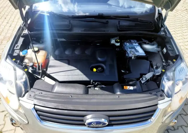 FORD Kuga 2.0 TDCi 4x4 Titanium