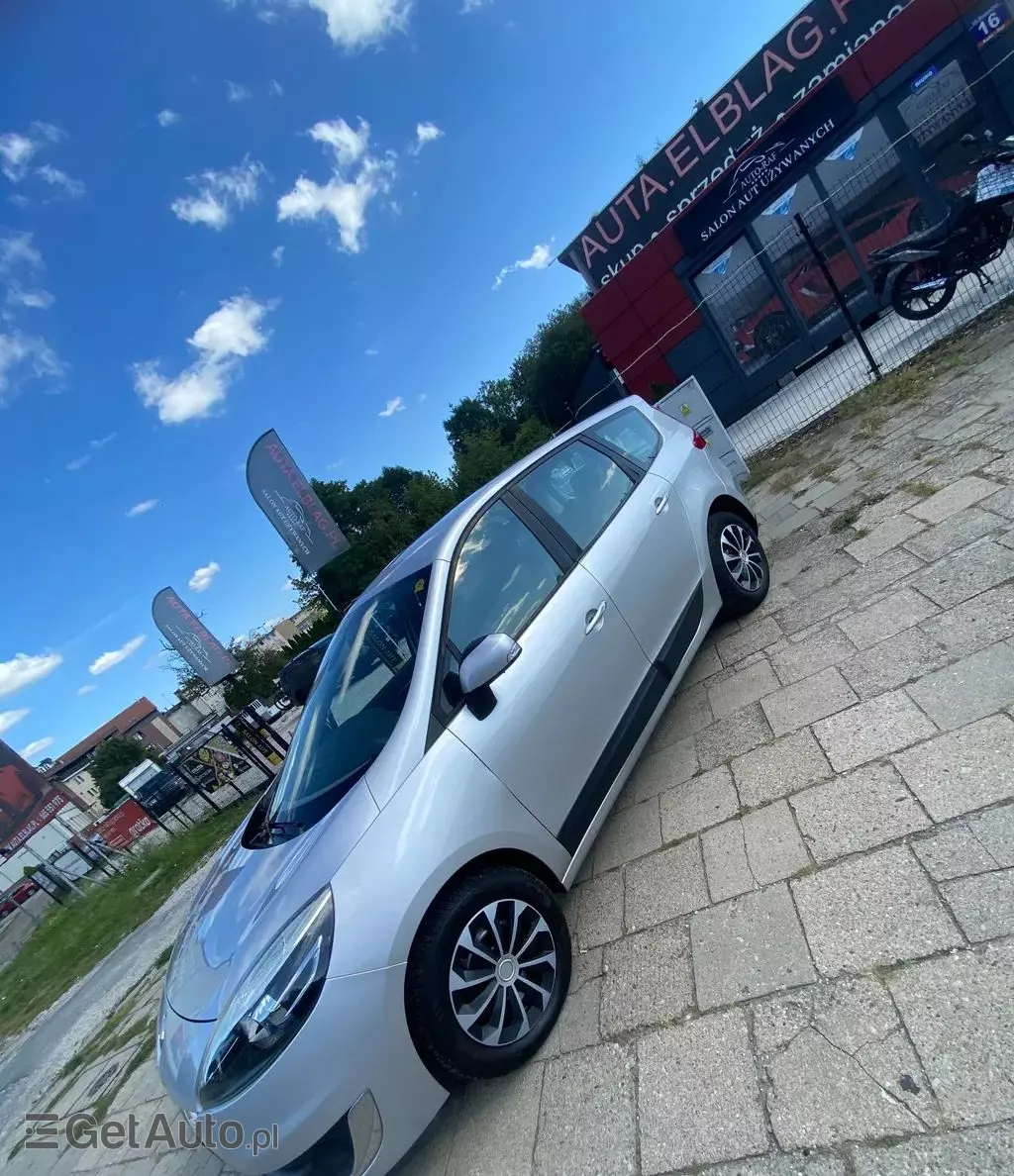 RENAULT Grand Scenic 