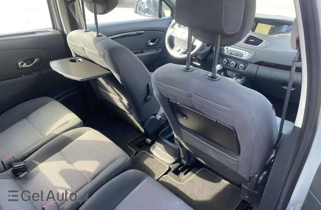 RENAULT Grand Scenic 