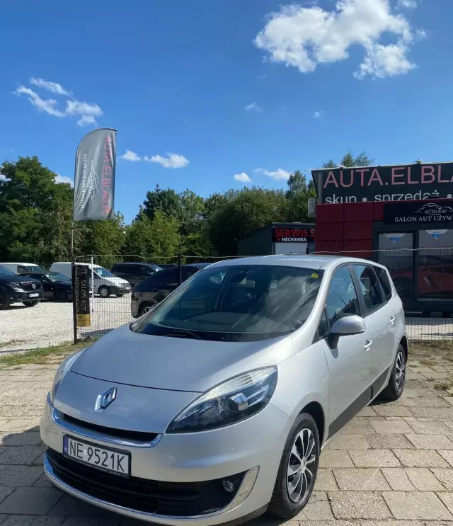 RENAULT Grand Scenic 
