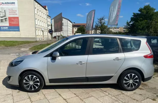 RENAULT Grand Scenic 