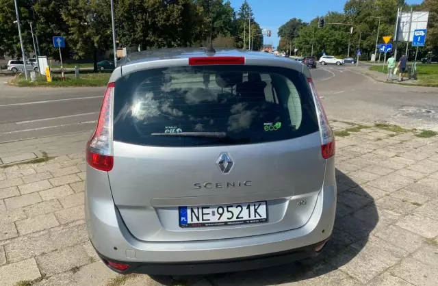 RENAULT Grand Scenic 