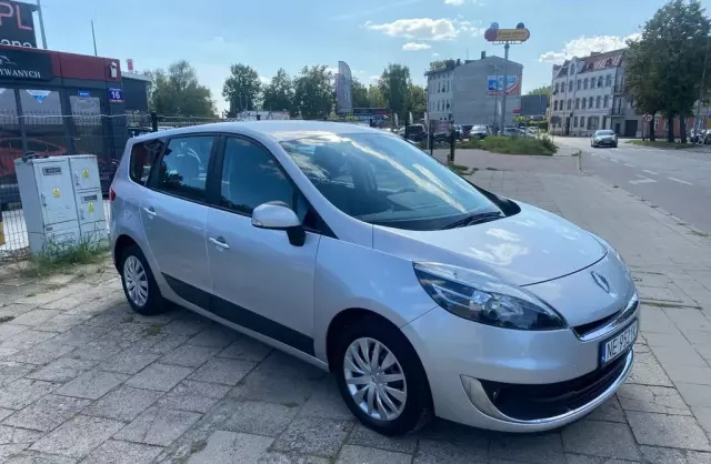 RENAULT Grand Scenic 