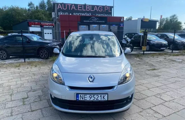 RENAULT Grand Scenic 