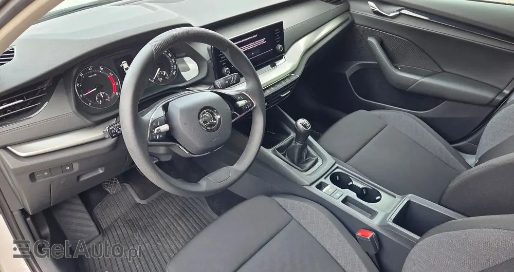 SKODA Octavia 1.0 TSI Active