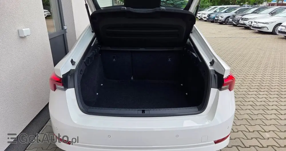 SKODA Octavia 1.0 TSI Active