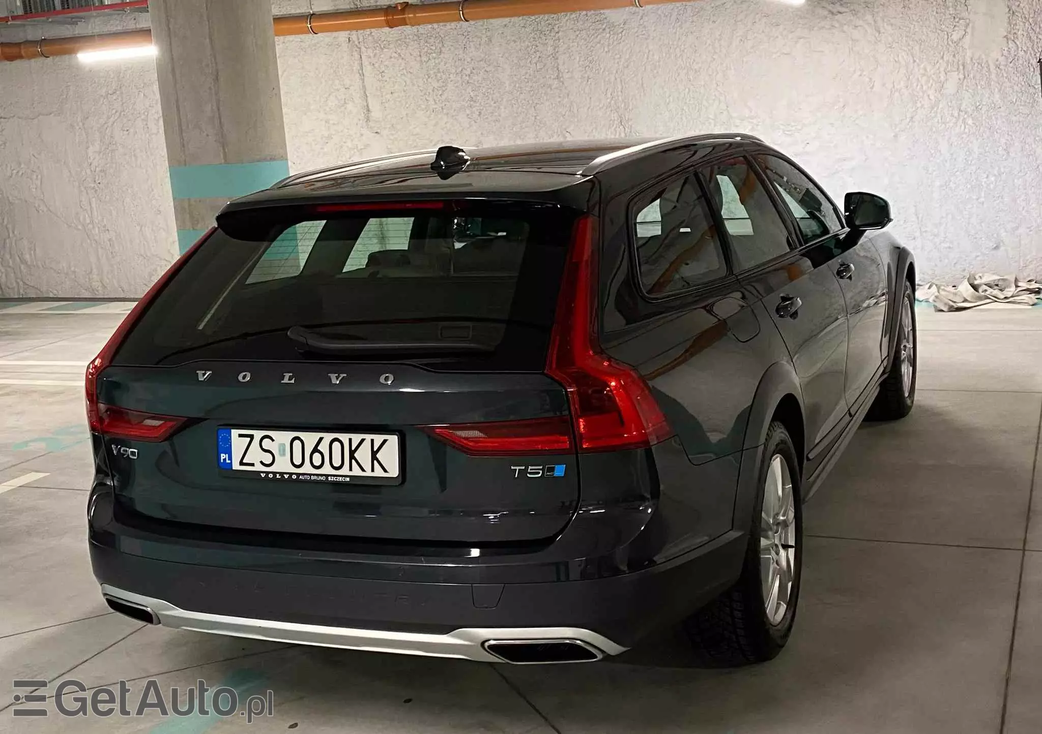 VOLVO V90 T5 GPF Momentum