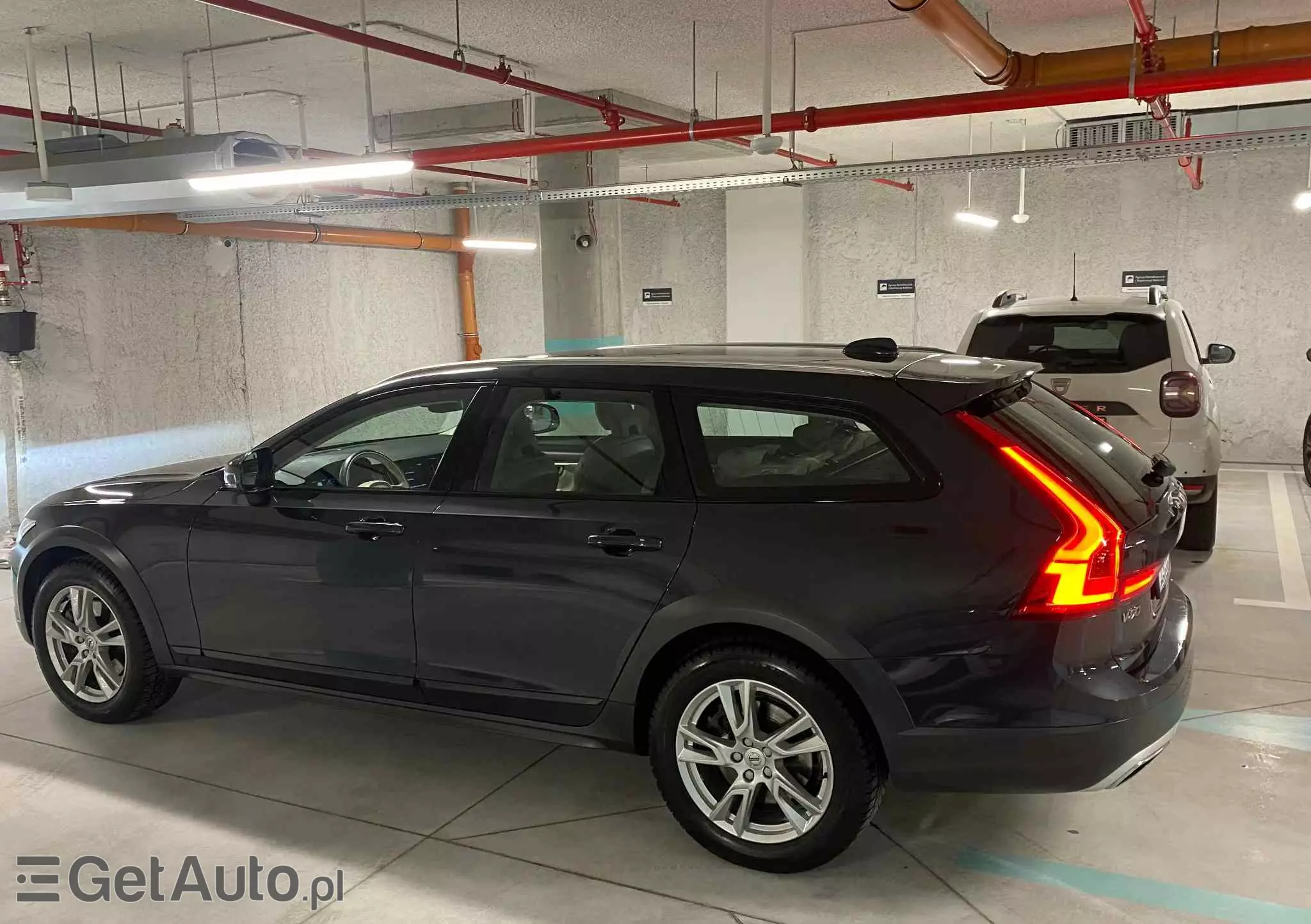 VOLVO V90 T5 GPF Momentum
