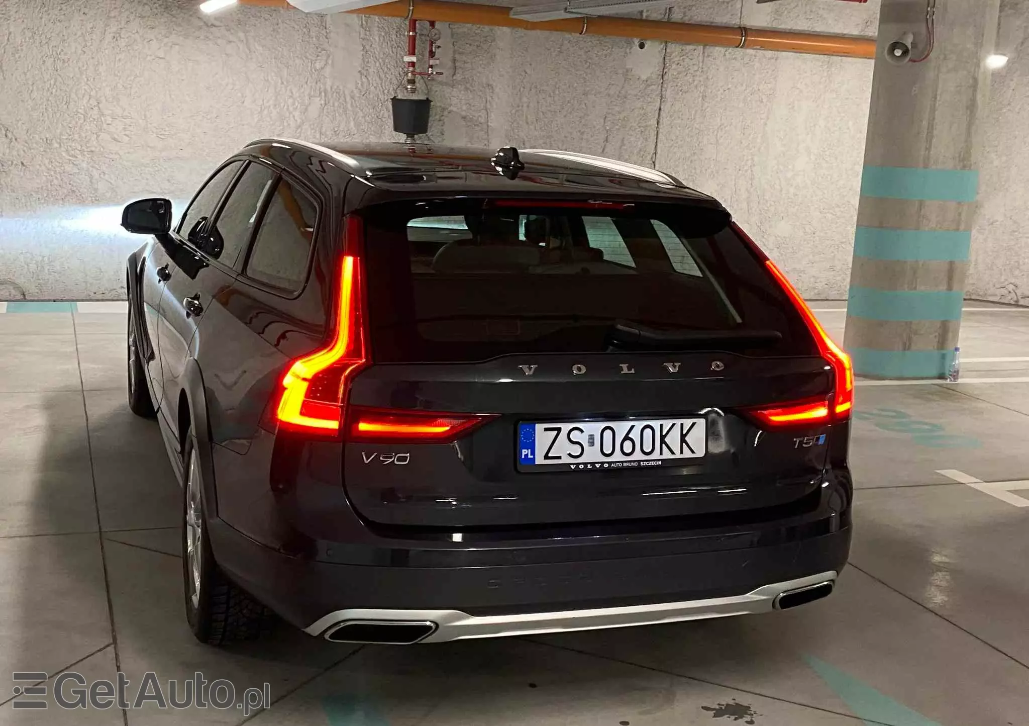 VOLVO V90 T5 GPF Momentum