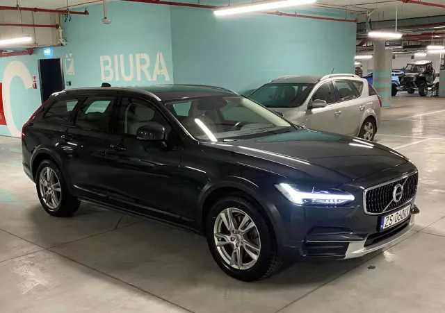 VOLVO V90 T5 GPF Momentum