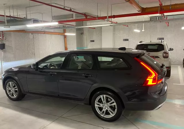 VOLVO V90 T5 GPF Momentum