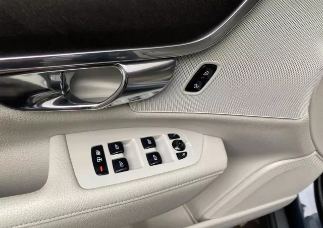 VOLVO V90 T5 GPF Momentum