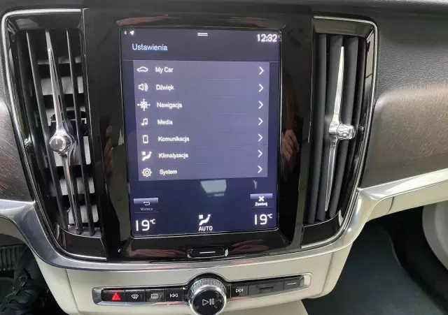 VOLVO V90 T5 GPF Momentum