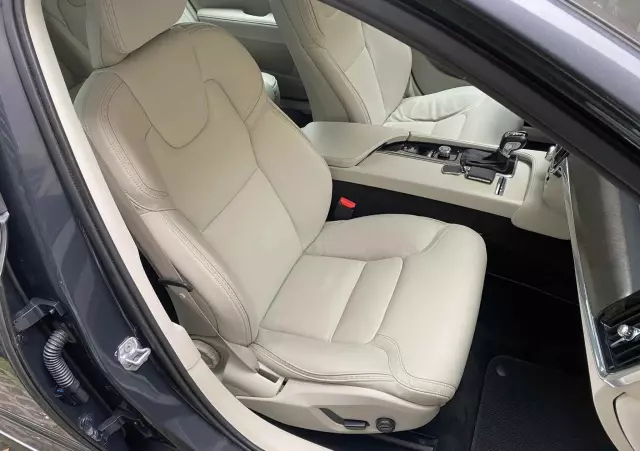 VOLVO V90 T5 GPF Momentum