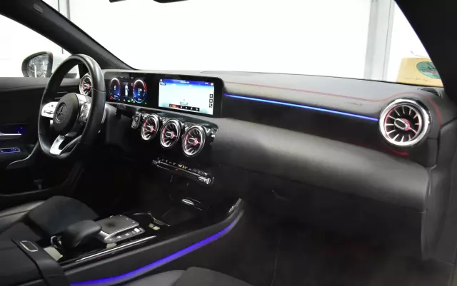 MERCEDES-BENZ CLA 250 E AMG Line 8G-DCT