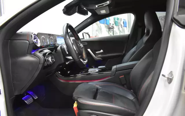 MERCEDES-BENZ CLA 250 E AMG Line 8G-DCT