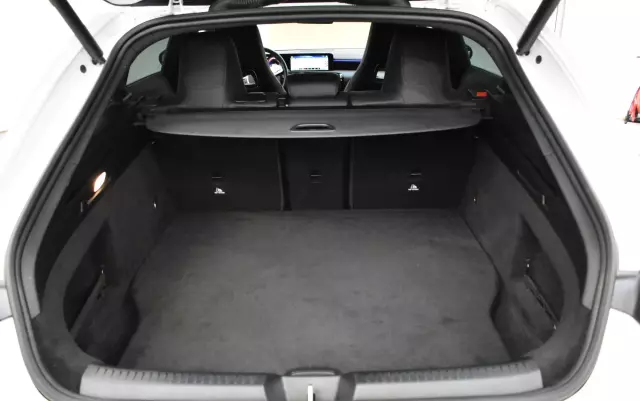 MERCEDES-BENZ CLA 250 E AMG Line 8G-DCT