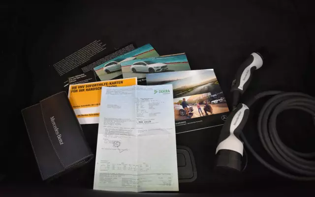 MERCEDES-BENZ CLA 250 E AMG Line 8G-DCT