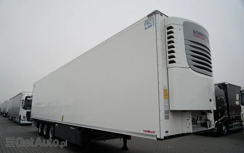 SCHMITZ CARGOBULL CHŁODNIA / AGREGAT SCHMITZ TKM / 2x OŚ PODNOSZONA / KOSZ NA PALETY / 2023 ROK / 