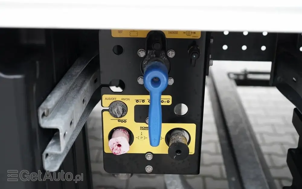 SCHMITZ CARGOBULL CHŁODNIA / AGREGAT SCHMITZ TKM / 2x OŚ PODNOSZONA / KOSZ NA PALETY / 2023 ROK / 