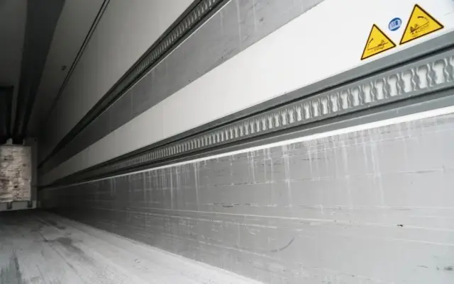 SCHMITZ CARGOBULL CHŁODNIA / AGREGAT SCHMITZ TKM / 2x OŚ PODNOSZONA / KOSZ NA PALETY / 2023 ROK / 