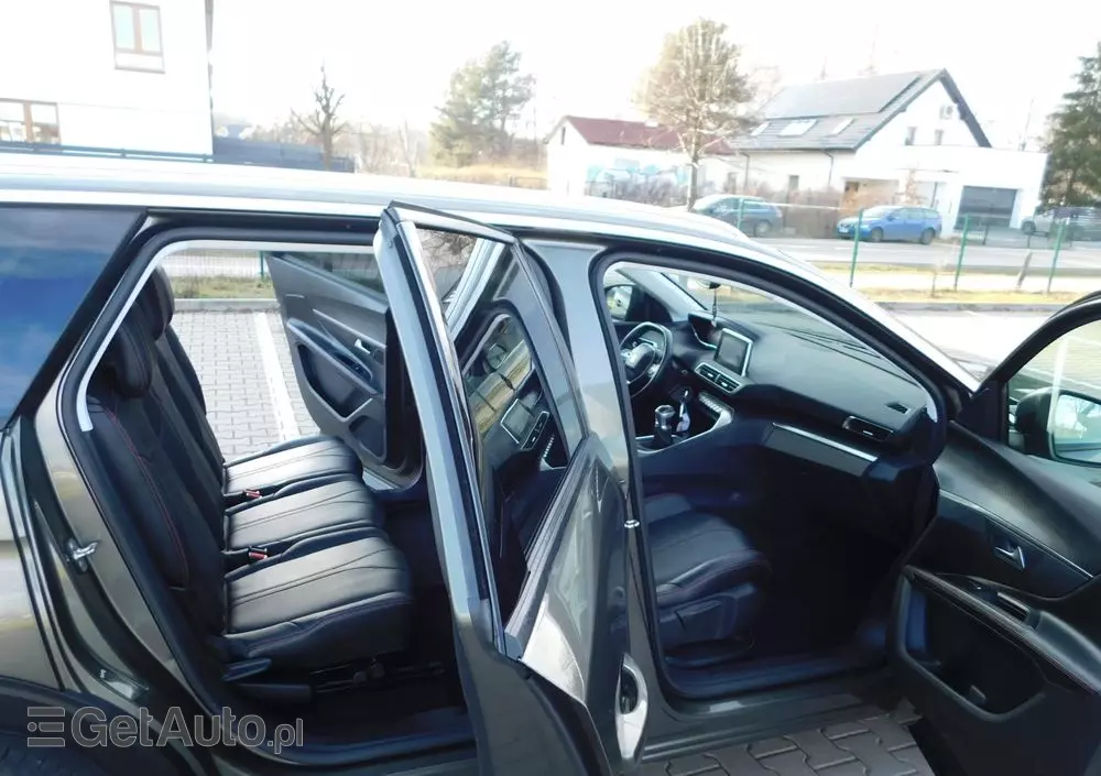 PEUGEOT 5008 1.5 BlueHDI Active S&S