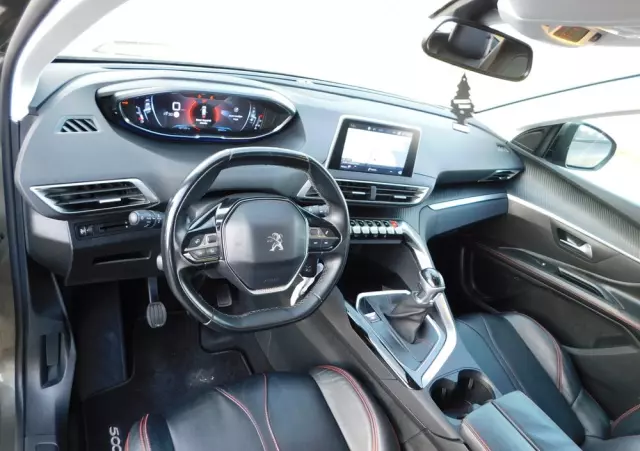 PEUGEOT 5008 1.5 BlueHDI Active S&S