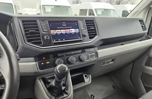 VOLKSWAGEN Crafter 