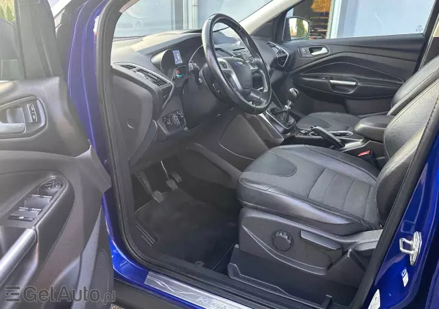 FORD Kuga 1.5 EcoBoost 2x4 Titanium