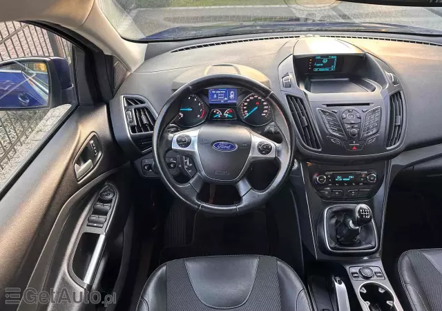 FORD Kuga 1.5 EcoBoost 2x4 Titanium