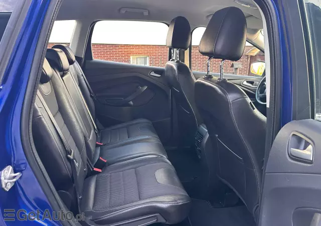 FORD Kuga 1.5 EcoBoost 2x4 Titanium