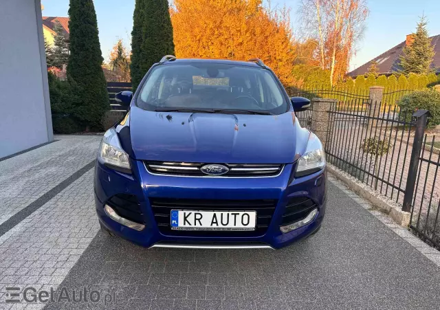 FORD Kuga 1.5 EcoBoost 2x4 Titanium