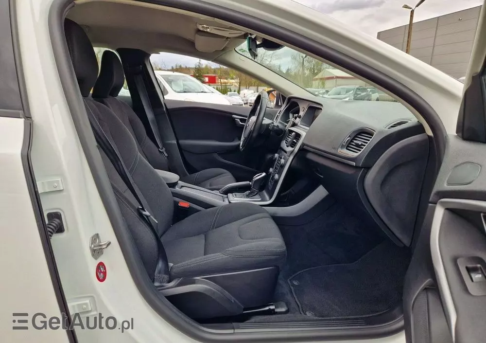 VOLVO V40 D2 Drive-E Kinetic