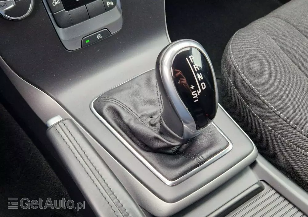 VOLVO V40 D2 Drive-E Kinetic