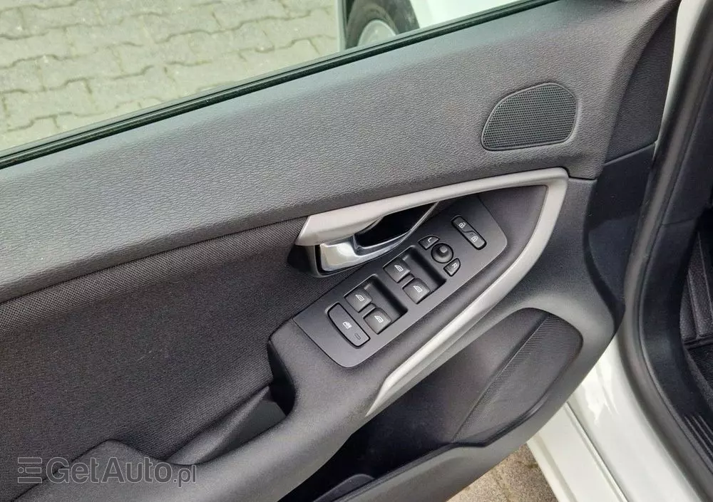 VOLVO V40 D2 Drive-E Kinetic