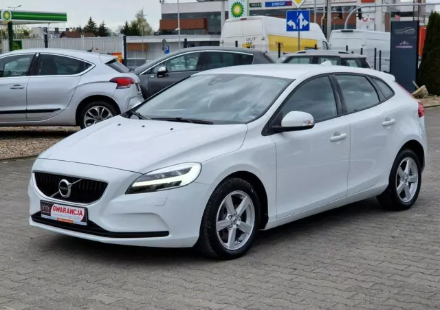 VOLVO V40 D2 Drive-E Kinetic