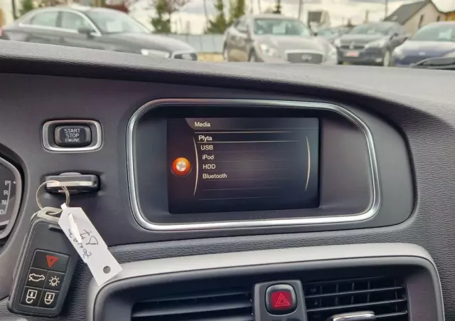 VOLVO V40 D2 Drive-E Kinetic