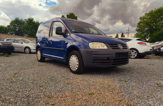 VOLKSWAGEN Caddy 