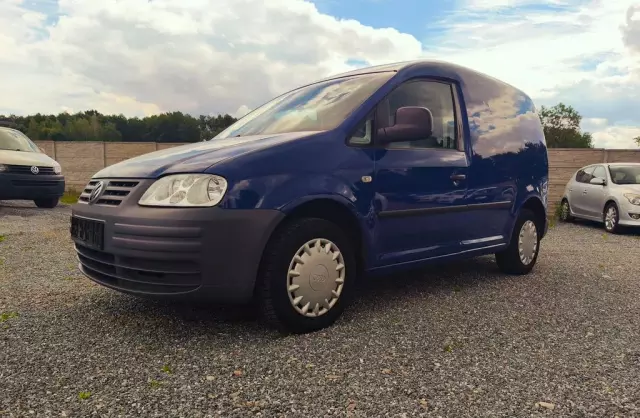 VOLKSWAGEN Caddy 