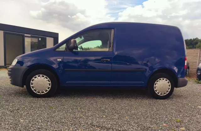 VOLKSWAGEN Caddy 