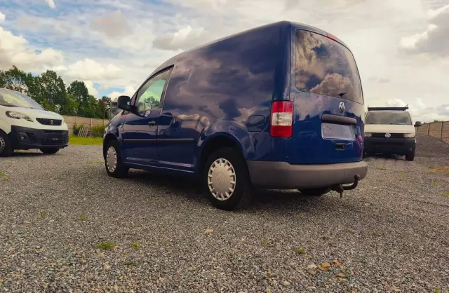 VOLKSWAGEN Caddy 