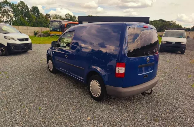 VOLKSWAGEN Caddy 