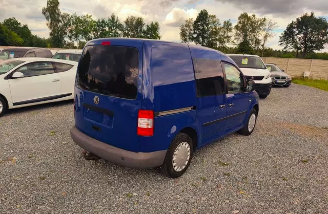 VOLKSWAGEN Caddy 