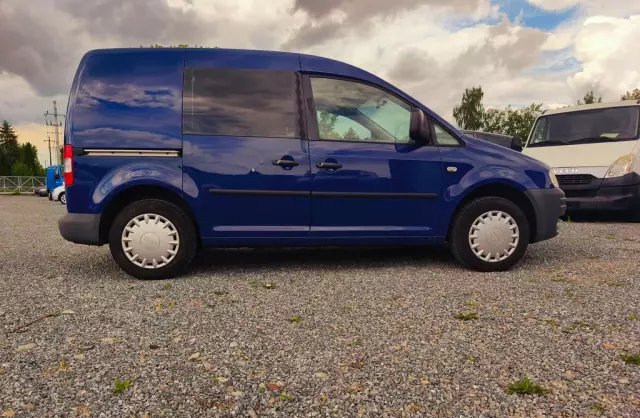 VOLKSWAGEN Caddy 