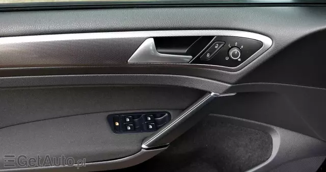 VOLKSWAGEN Golf 1.6 TDI BlueMotion Technology DSG Lounge