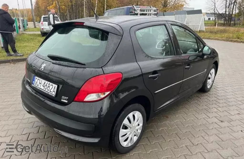 PEUGEOT 207 