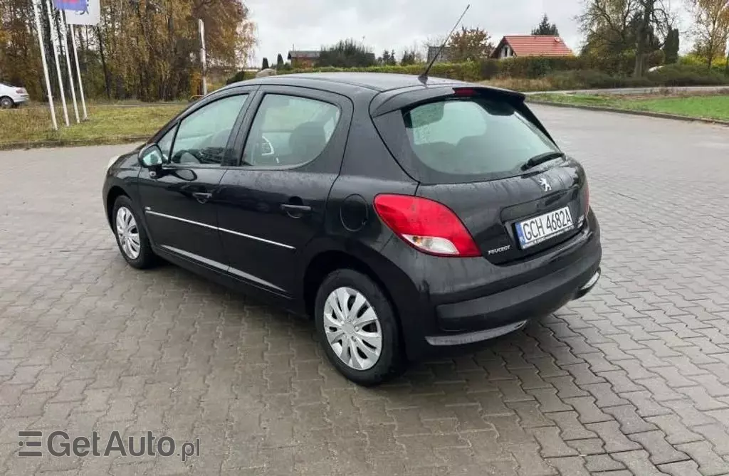 PEUGEOT 207 